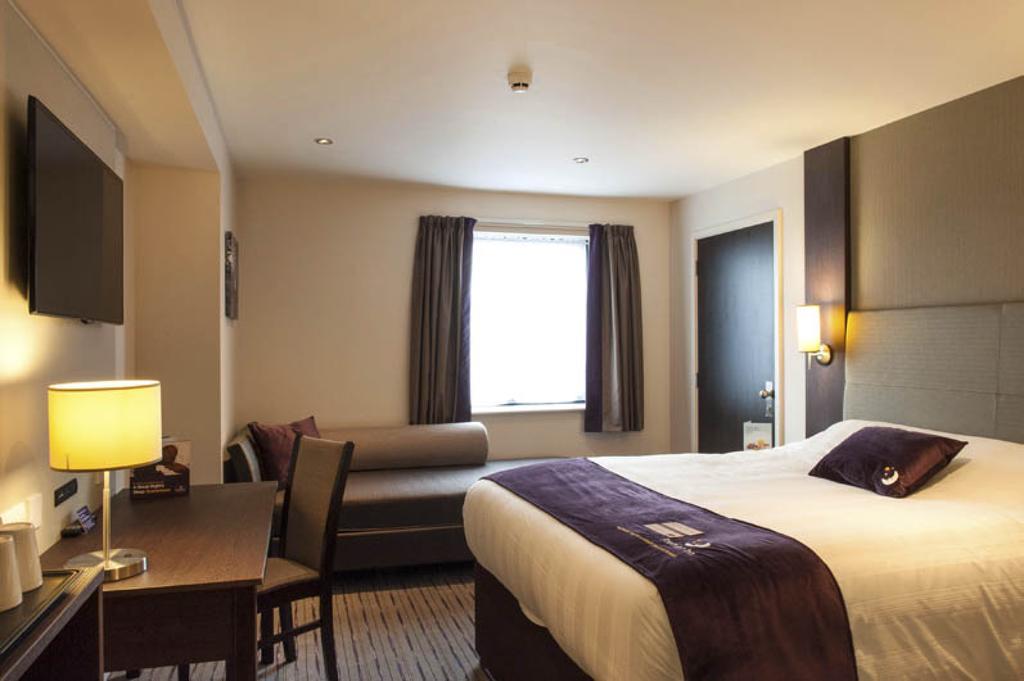 Premier Inn Falkirk - Larbert Exteriér fotografie