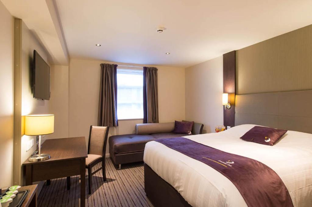 Premier Inn Falkirk - Larbert Exteriér fotografie